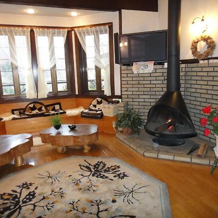 Minakami Kogen Pensión Chalet La Neige Exterior foto
