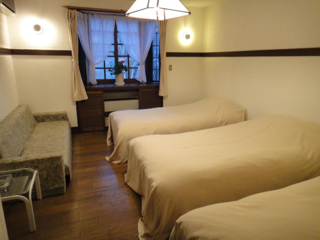 Minakami Kogen Pensión Chalet La Neige Habitación foto